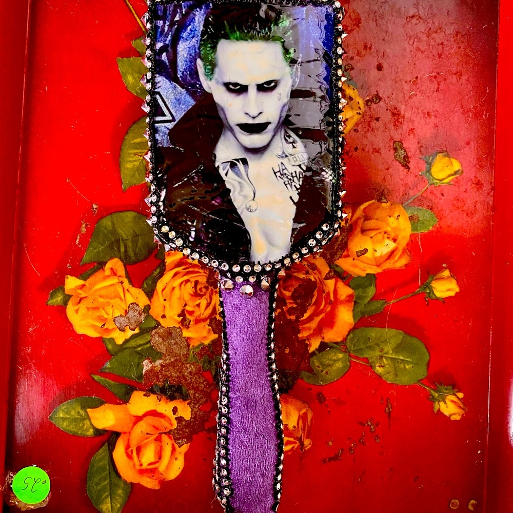 Joker Dangerous salon grade hair brush